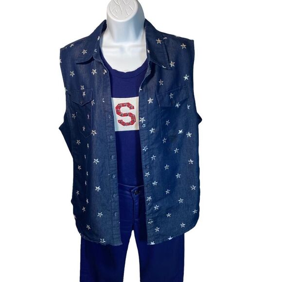 Custom Star Embellished Sleeveless Top - Picture 4 of 6